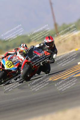 media/Nov-06-2023-Moto Forza (Mon) [[ce023d0744]]/2-Advanced Group/Session 3 (Turn 16)/
